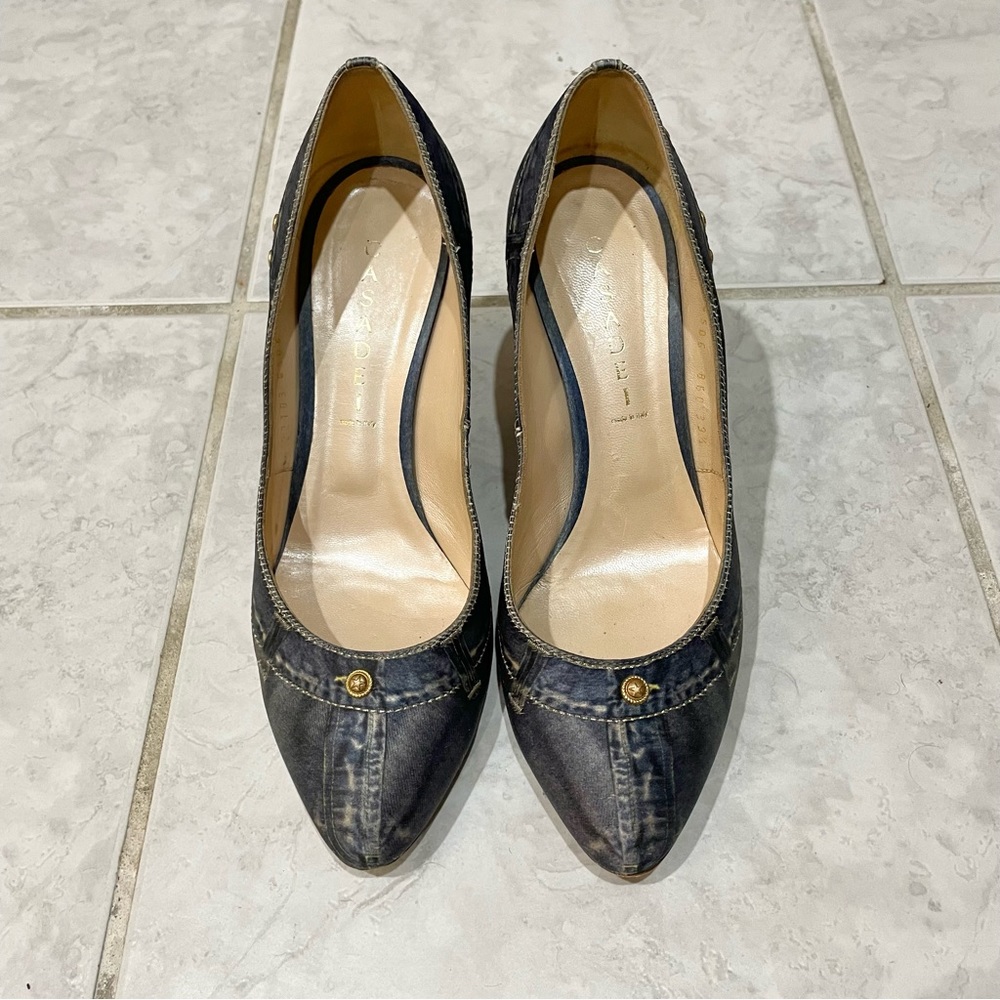 Casadei Denim Print Heels, size 9.5 - Picture 7 of 9